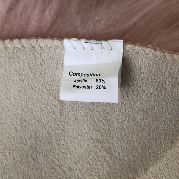 Faux Fur Rug - Picture 2 of 3